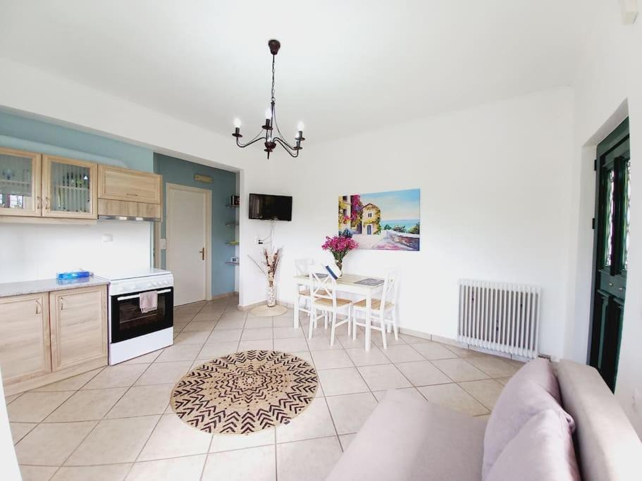 Photo of Livingroom in Agios Leon