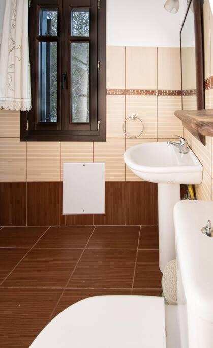 Photo of Bathroom in Paloi