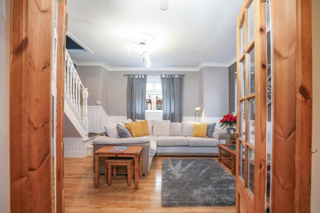 Photo of Livingroom in Gilmerton