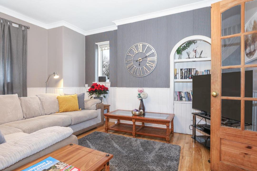 Photo of Livingroom in Gilmerton