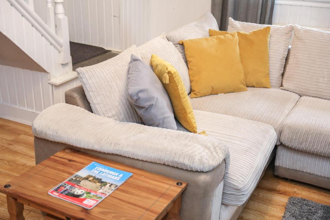 Photo of Livingroom in Gilmerton