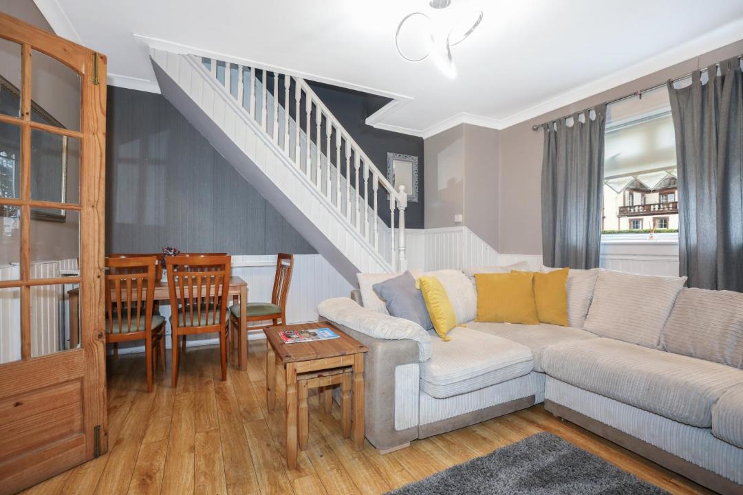 Photo of Livingroom in Gilmerton