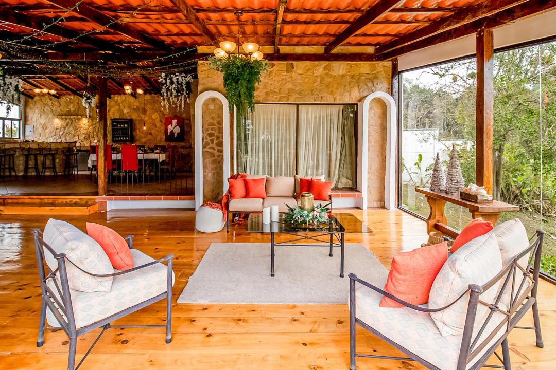 Photo of Livingroom in Roble