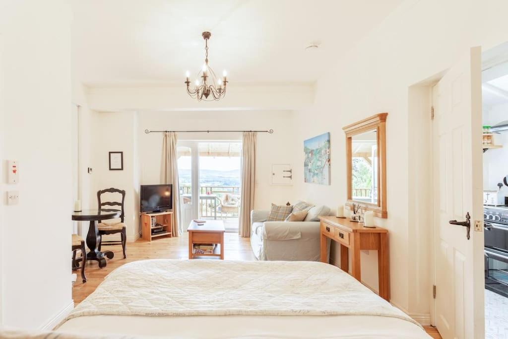 Photo of Bedroom in Port of Menteith