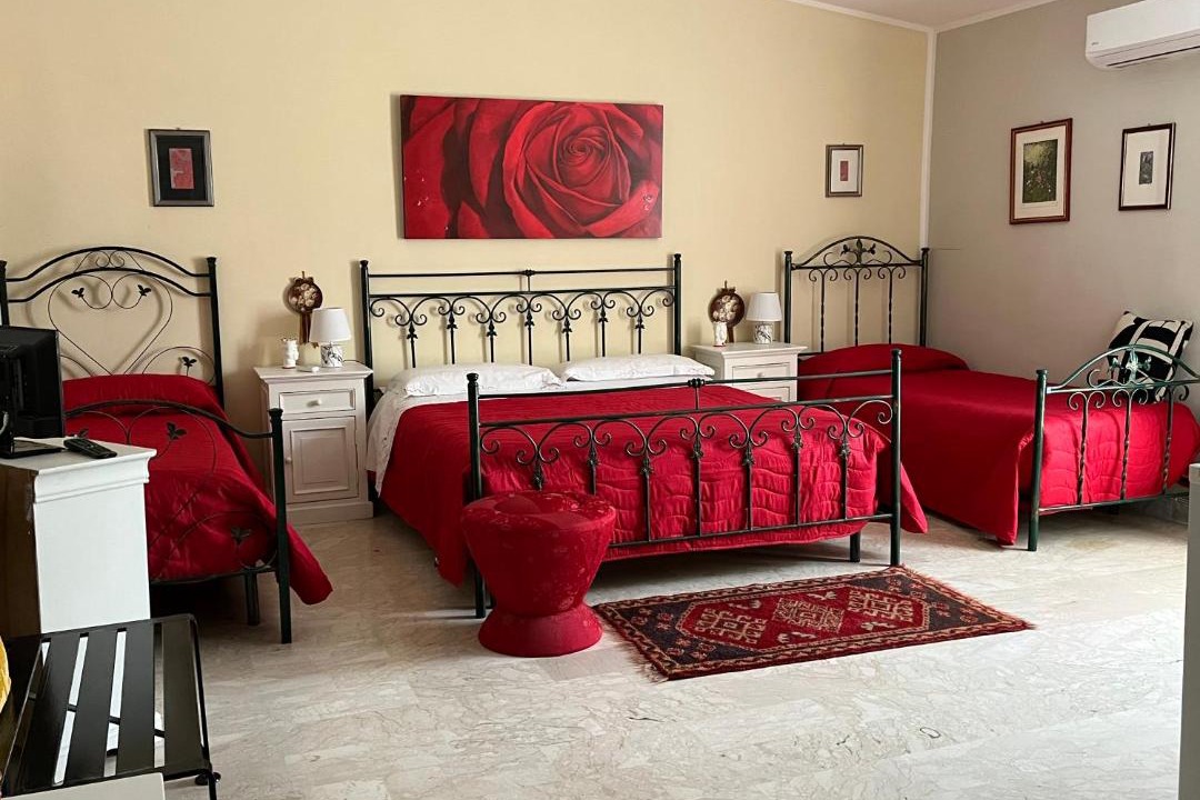Photo of Bedroom in Noto Historic Centre