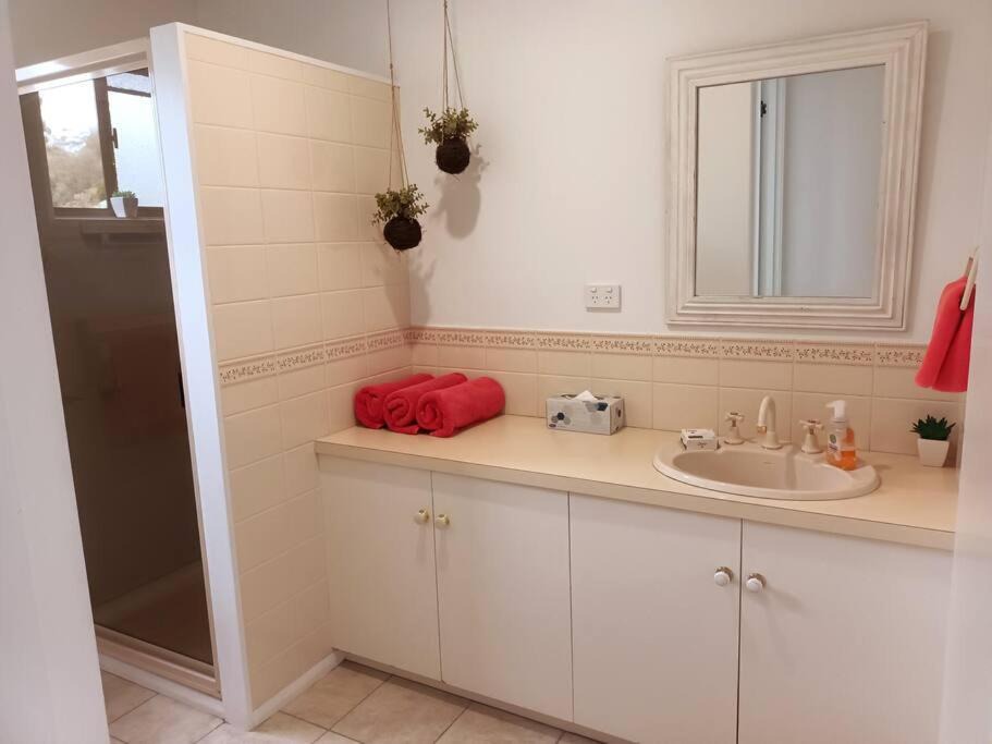 Photo of Bathroom in Binalong Bay