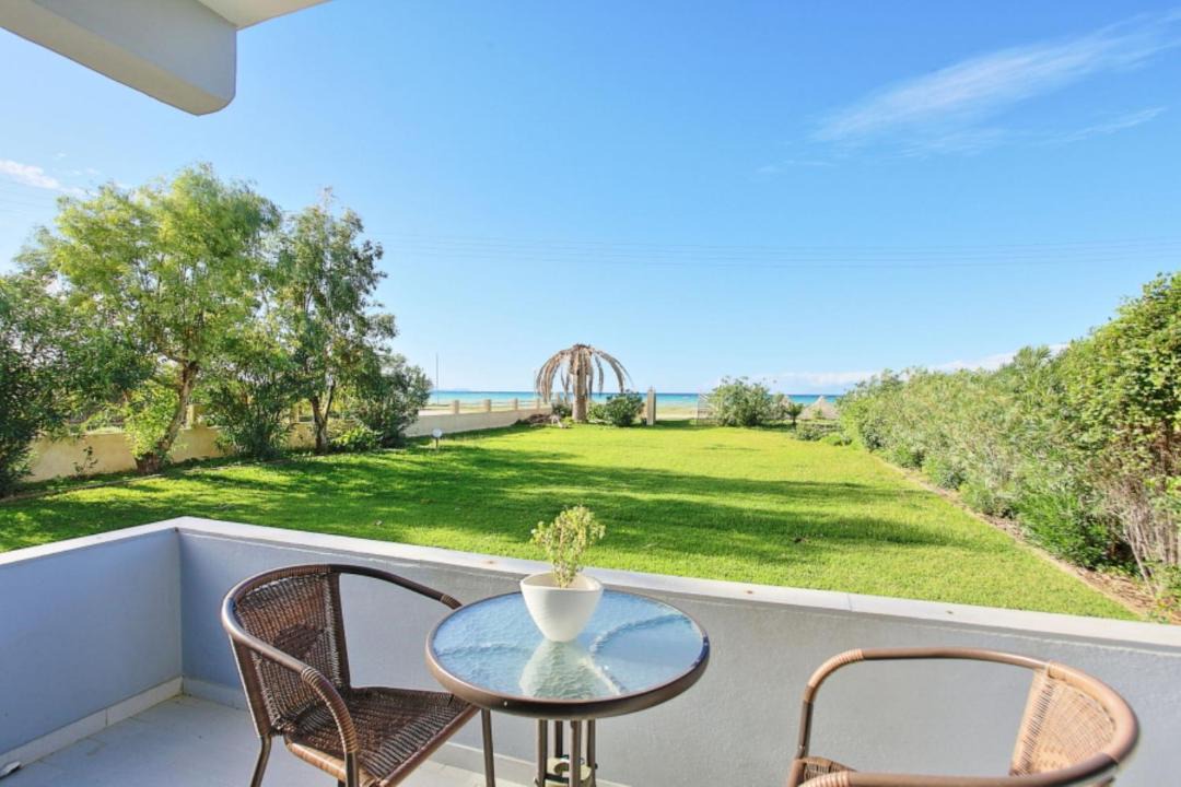 Photo of Patio Balcony in Almiros Beach