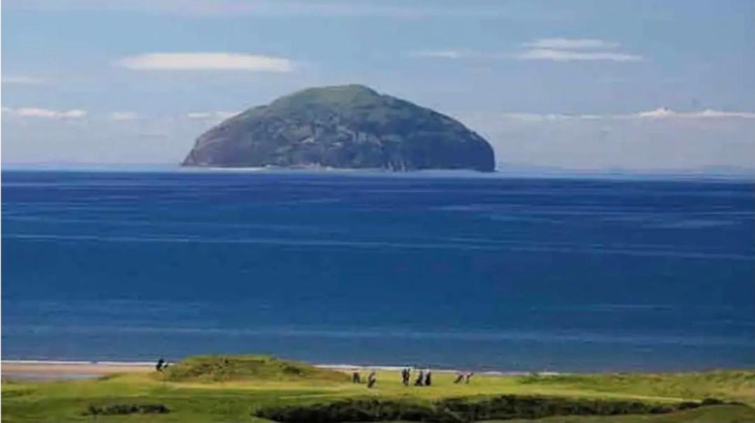 Photo of Others in Girvan