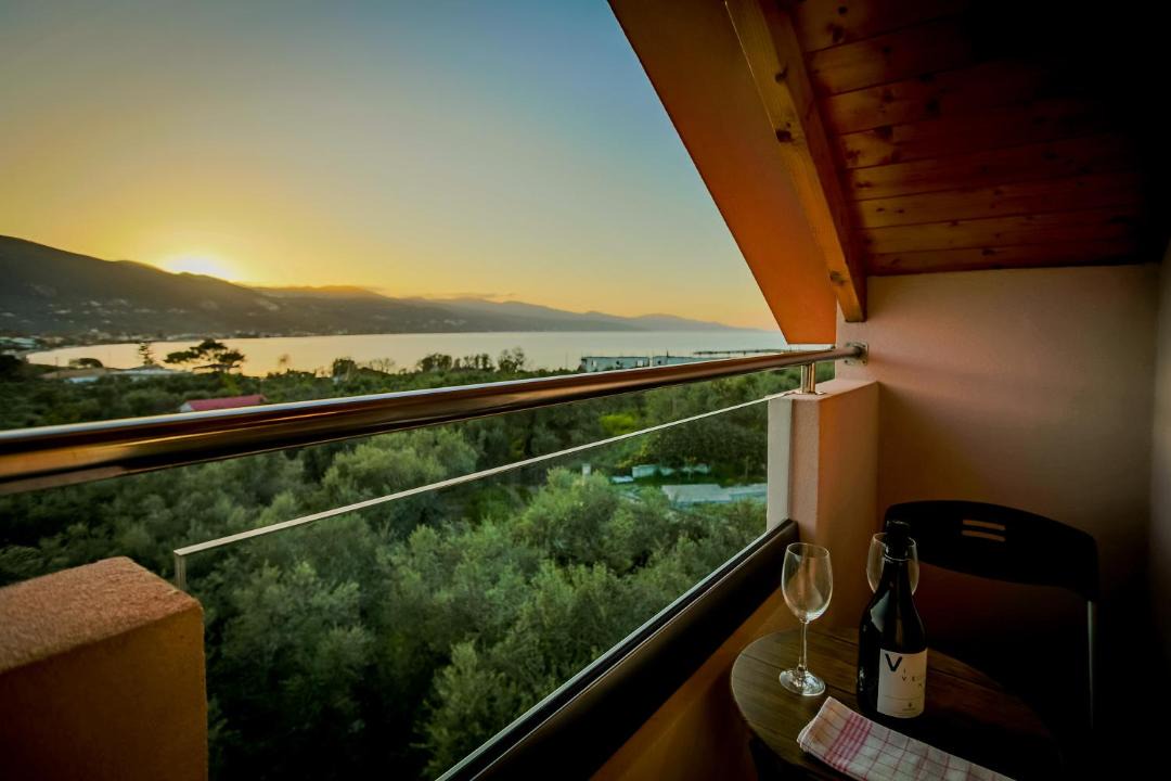 Photo of Patio Balcony in Alikanas