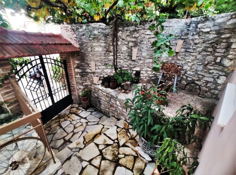 Photo of Patio Balcony in Lepreo