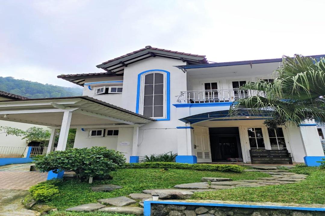 Photo of Buildings in Hargomulyo