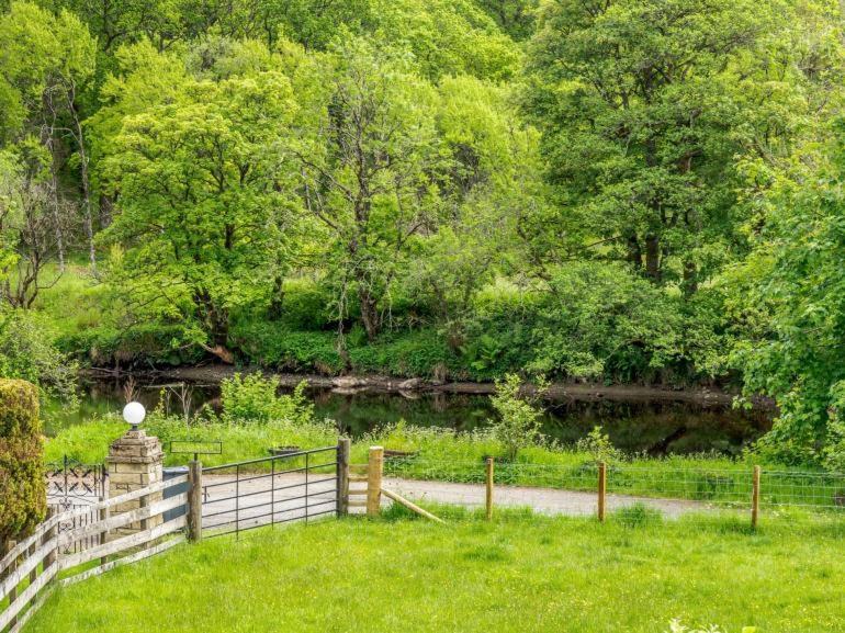 Photo of Others in Killin