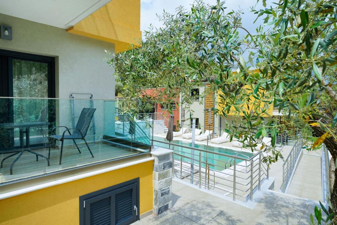 Photo of Patio Balcony in Golden Beach