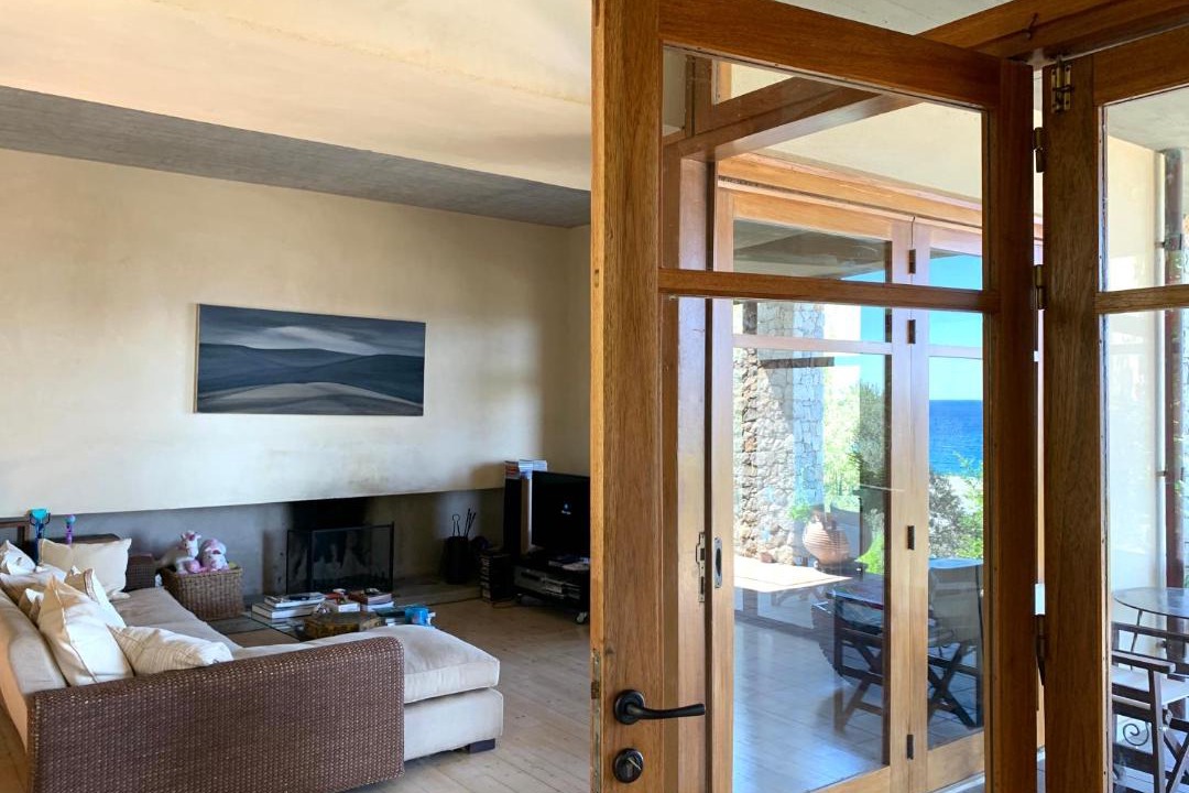 Photo of Livingroom in Charakas