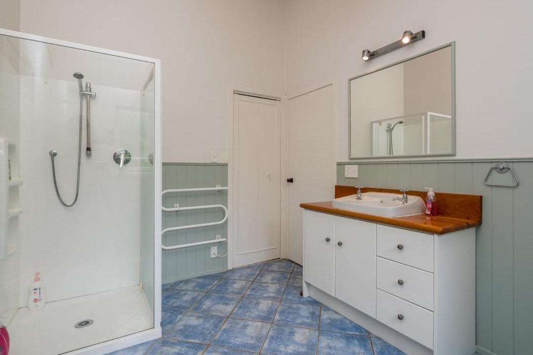 Photo of Bathroom in Matapouri