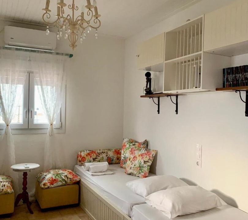 Photo of Livingroom in Kokkini Chani