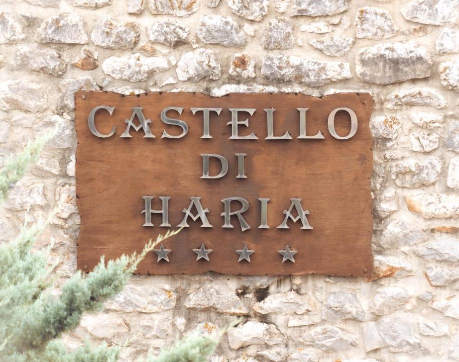 Photo of Buildings in Omales