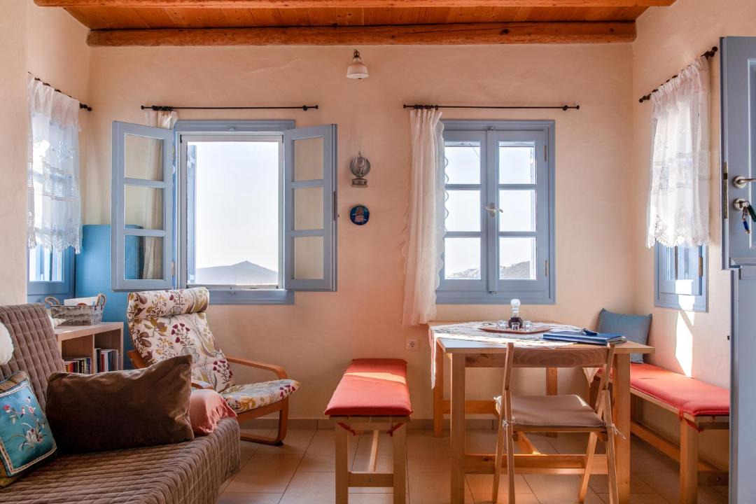 Photo of Livingroom in Aegiali