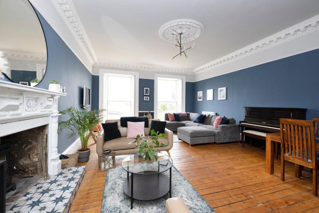Photo of Livingroom in Eskbank