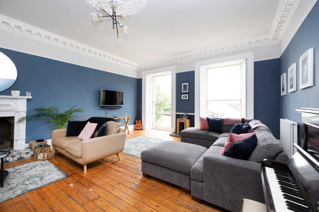 Photo of Livingroom in Eskbank