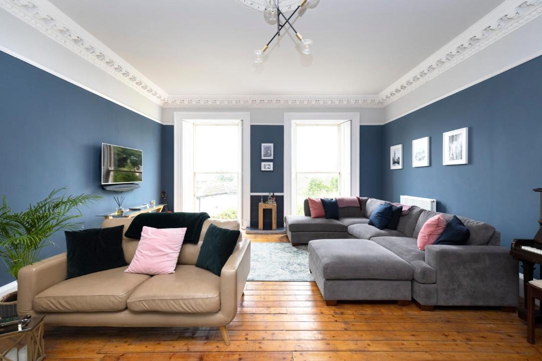 Photo of Livingroom in Eskbank