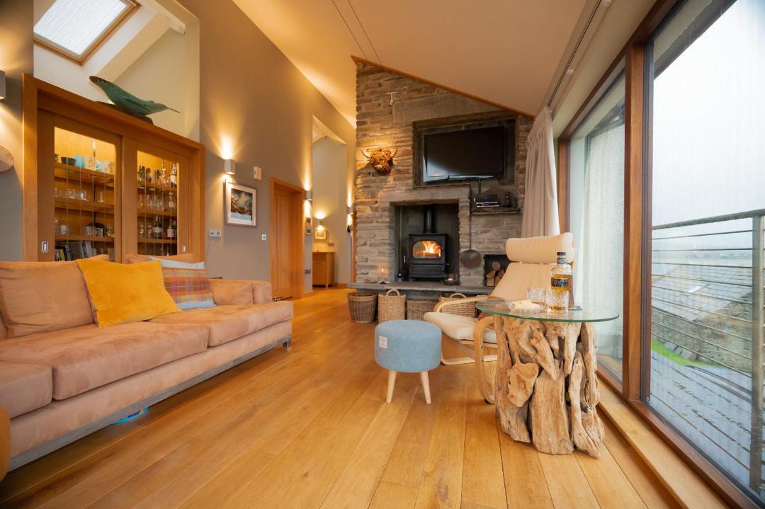 Photo of Livingroom in Hoy Island