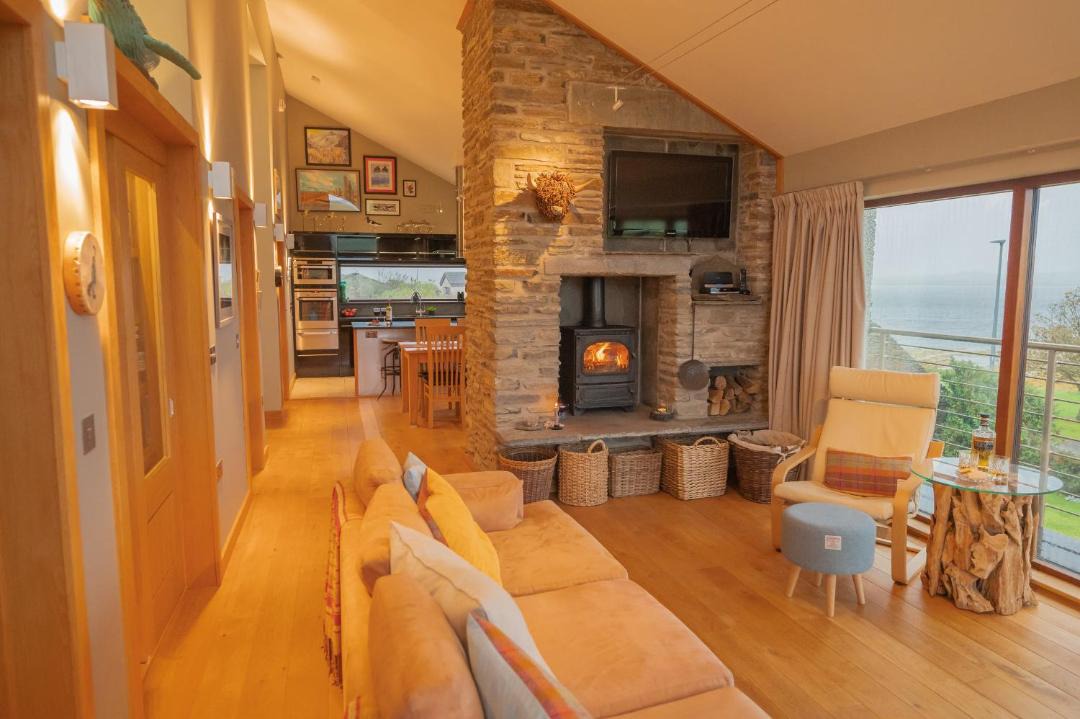Photo of Livingroom in Hoy Island