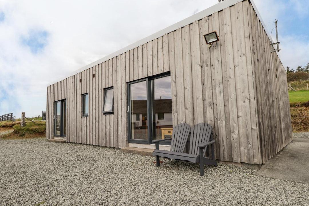 Photo of Buildings in Lonmore