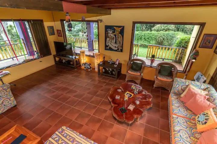 Photo of Livingroom in Roble