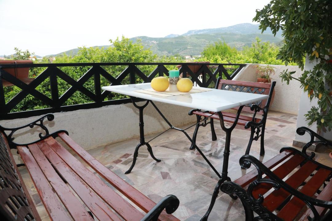 Photo of Patio Balcony in Troizinia