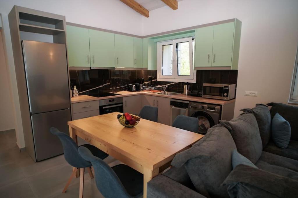 Photo of Livingroom in Liapades