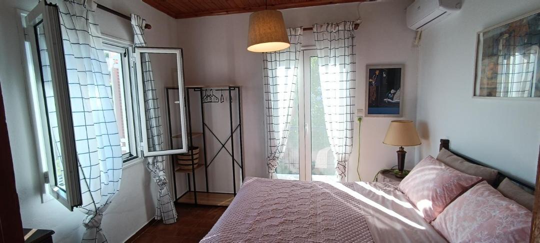 Photo of Bedroom in Kamarina