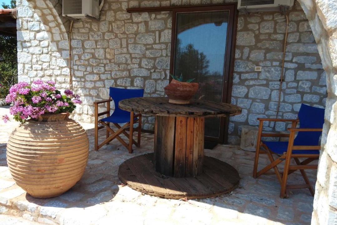 Photo of Others in Omales