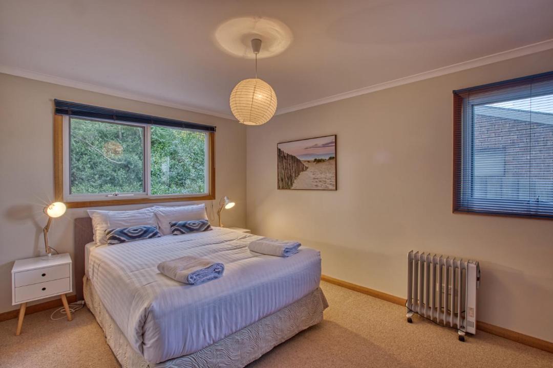 Photo of Bedroom in Binalong Bay