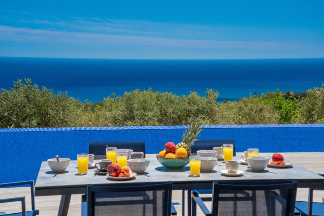 Photo of Patio Balcony in Leivathos