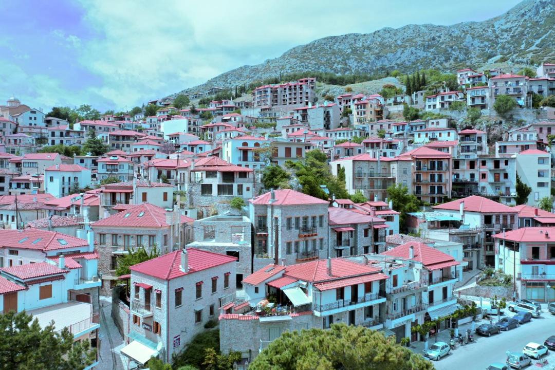 Photo of Buildings in Arachova