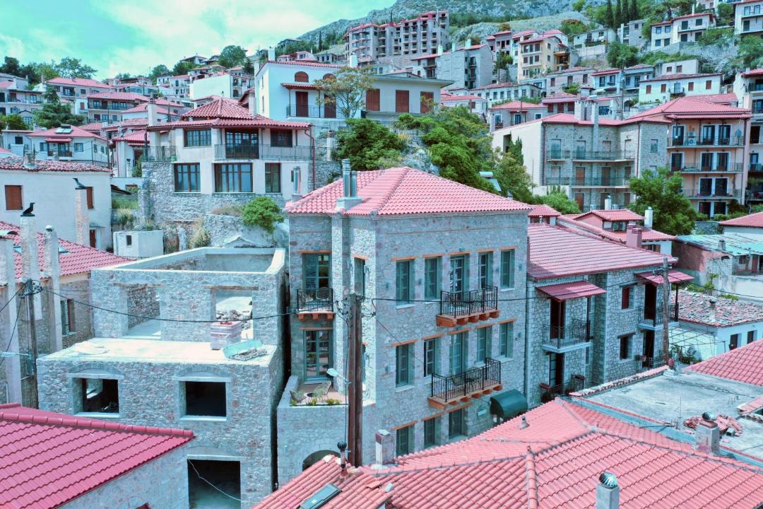 Photo of Buildings in Arachova