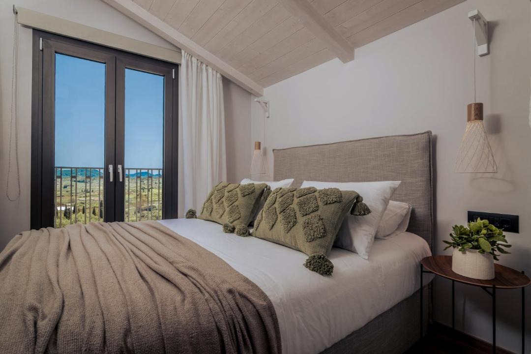 Photo of Bedroom in Pigadhakia