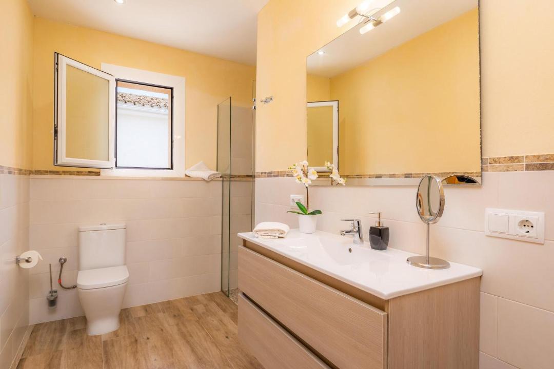 Photo of Bathroom in Ariany