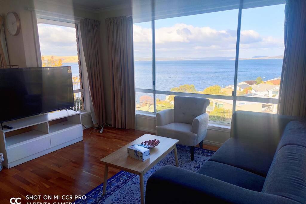 Photo of Livingroom in Sandy Bay