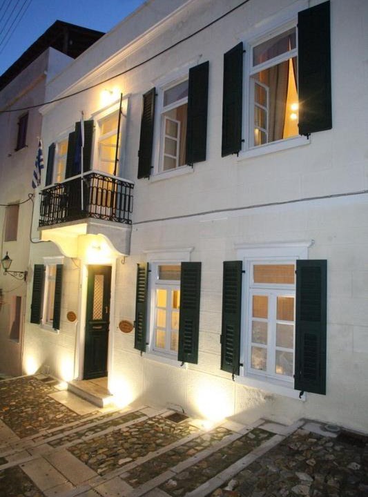 Photo of Others in Ermoupoli