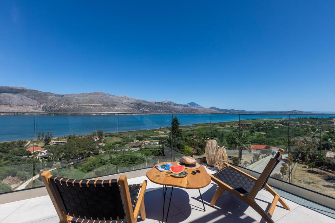 Photo of Patio Balcony in Loukerata