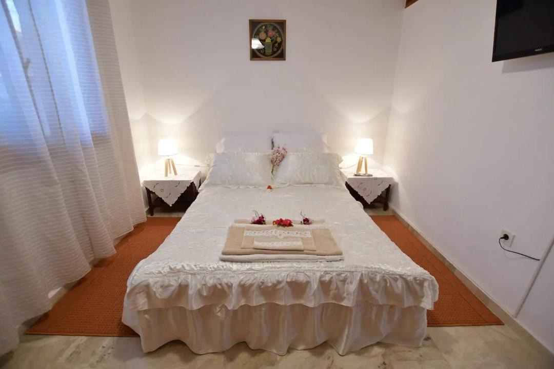 Photo of Bedroom in Archea Pissa