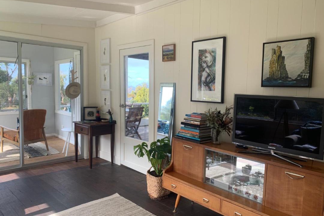 Photo of Livingroom in Simpsons Bay