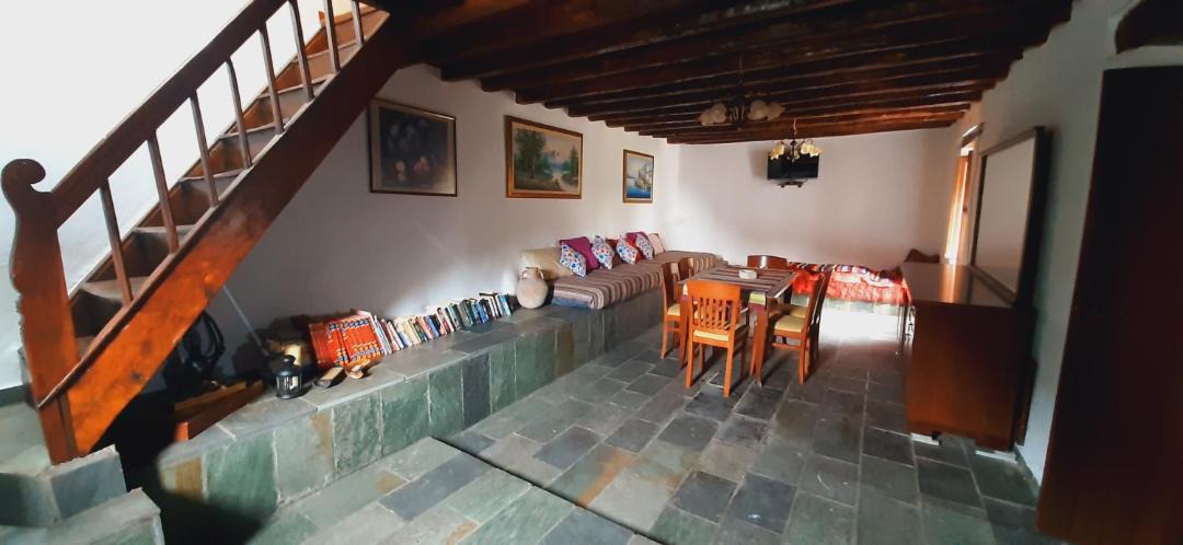 Photo of Livingroom in Aradena