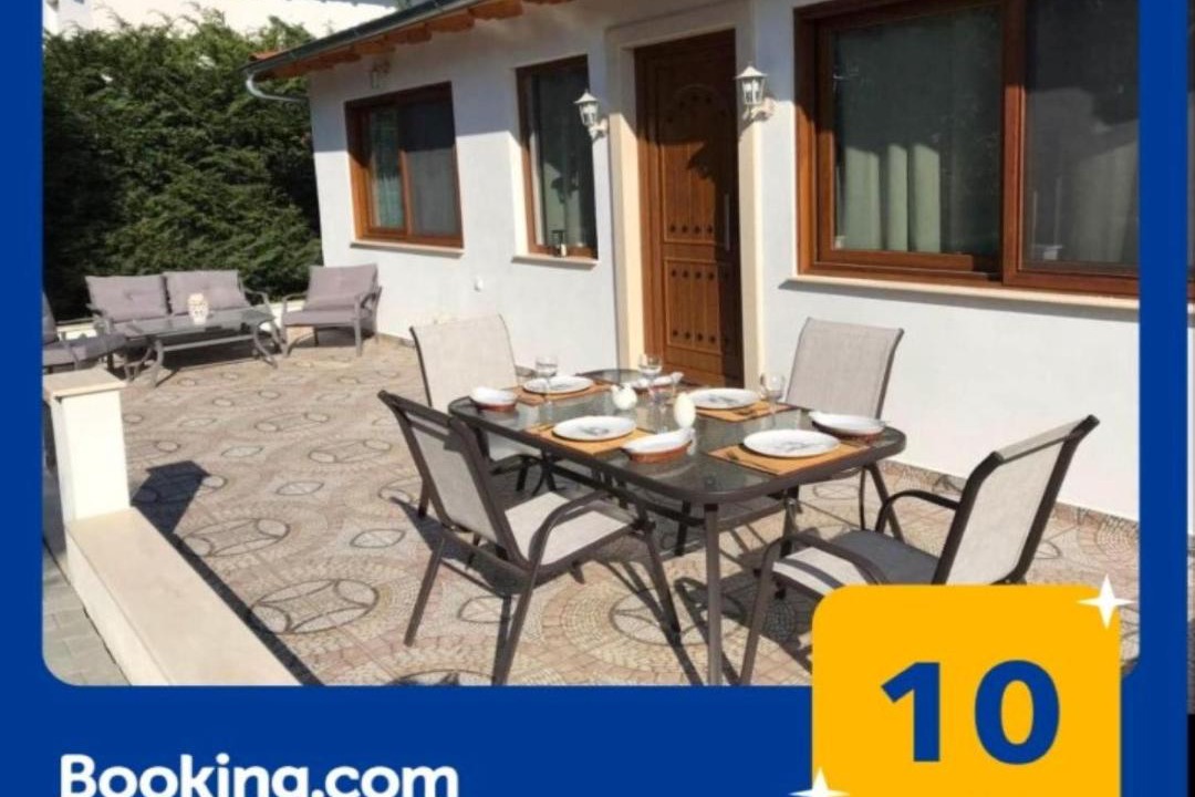 Photo of Patio Balcony in Megalos Prinos