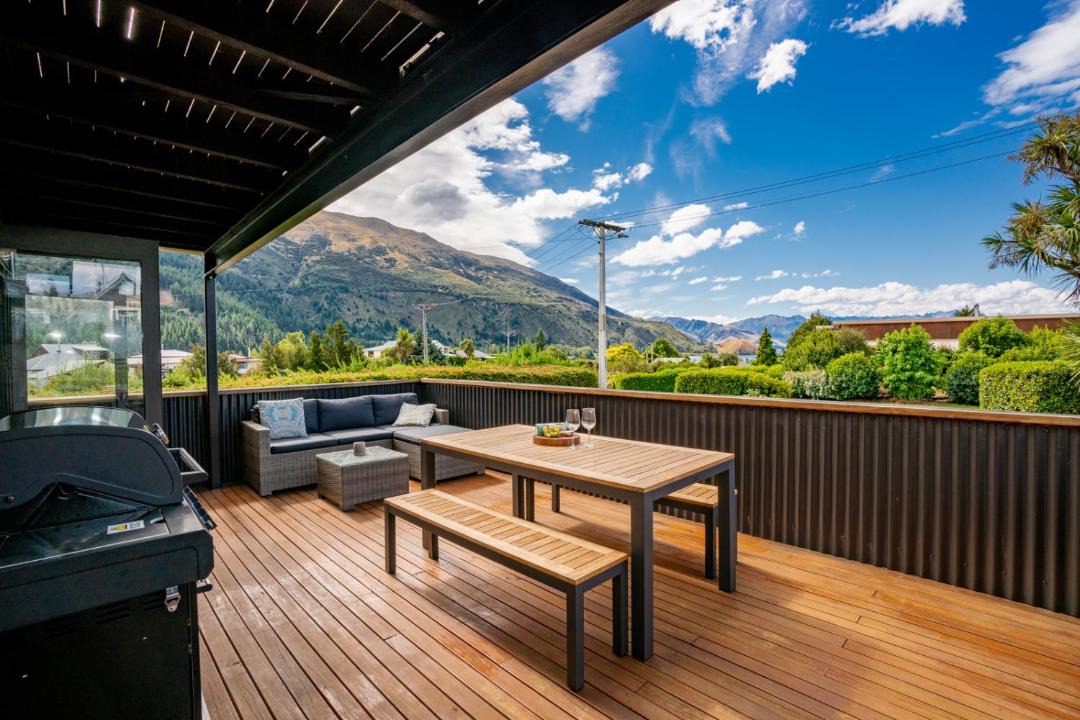 Photo of Patio Balcony in Lake Hawea