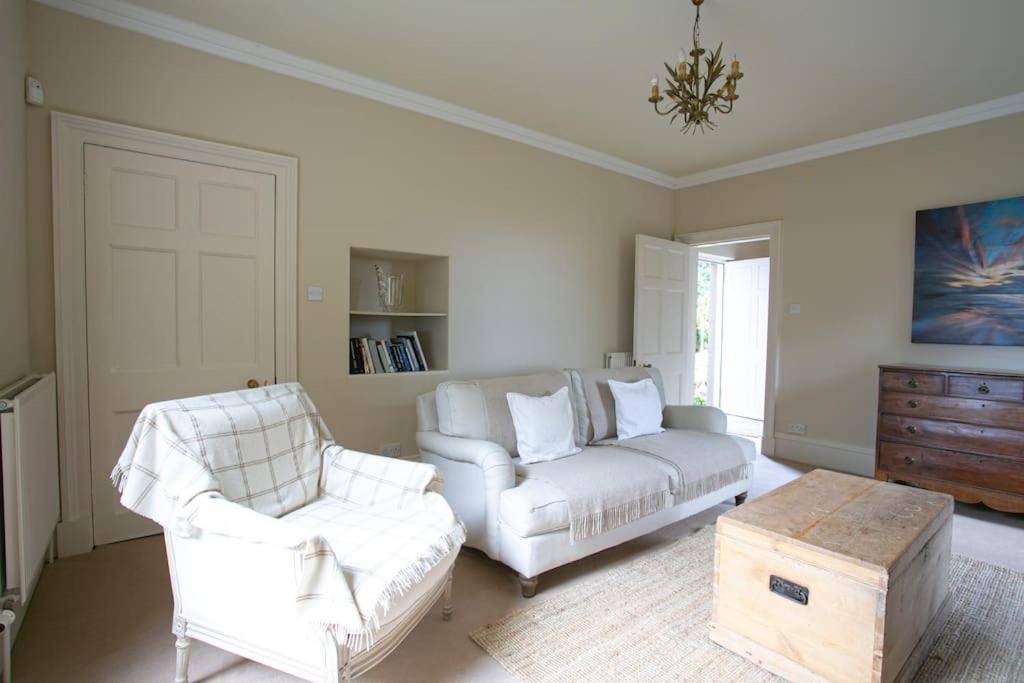 Photo of Livingroom in North Berwick