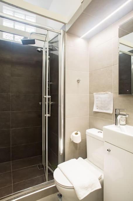 Photo of Bathroom in Koukaki