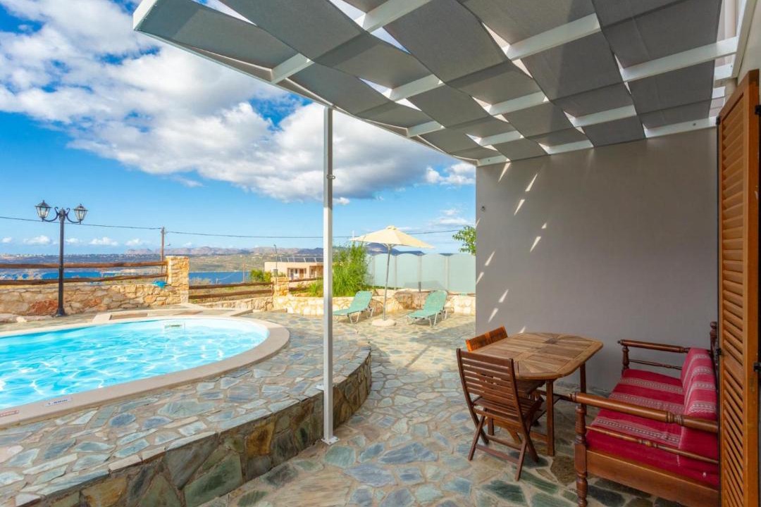 Photo of Patio Balcony in Megala Chorafia